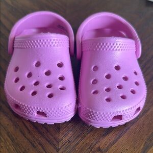 Pink Crocs 4C